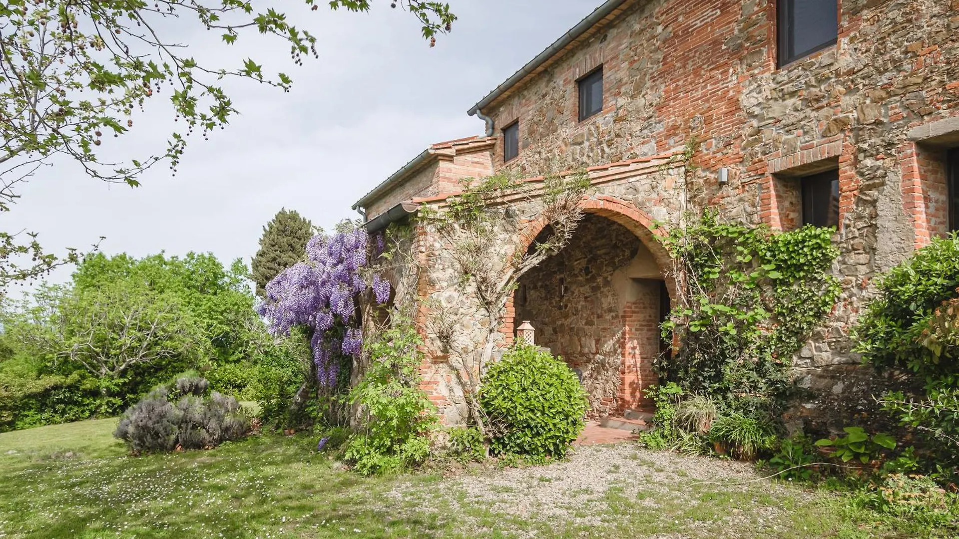 Podere Mencoini, Stylish Villa With Private Pool And Olive Garden Scrofiano Italy