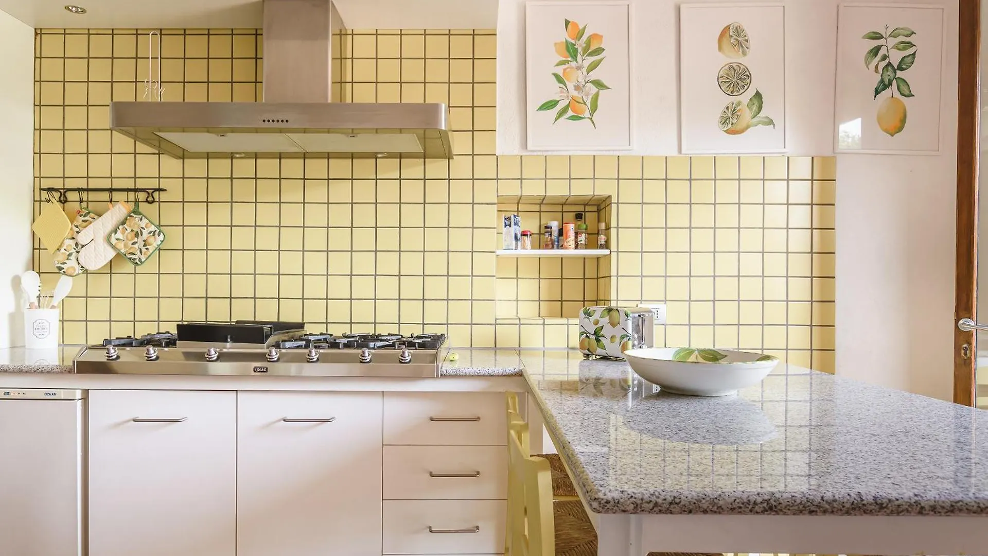 Podere Mencoini, Stylish Villa With Private Pool And Olive Garden Scrofiano