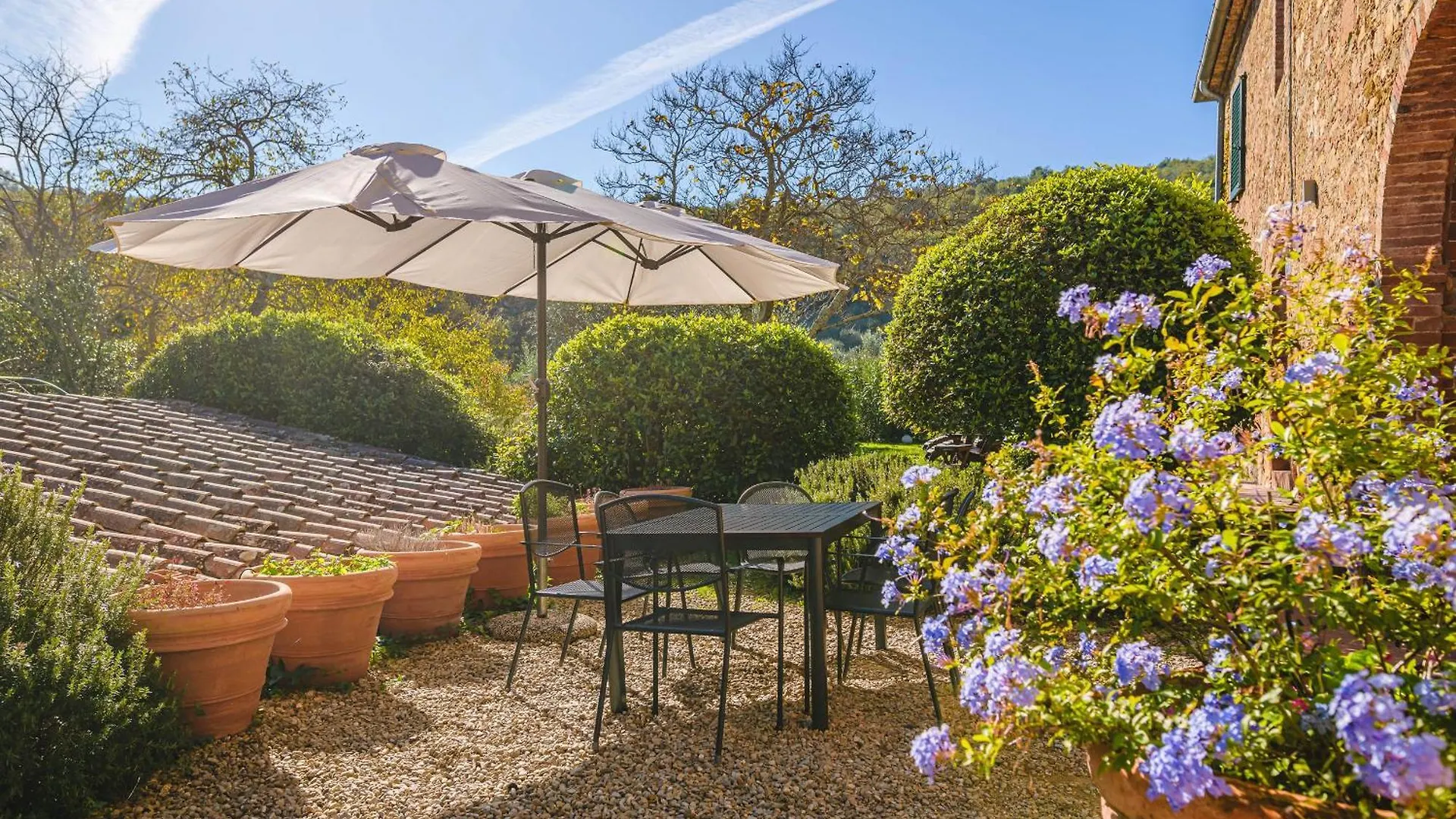 Podere Mencoini, Stylish Villa With Private Pool And Olive Garden Scrofiano