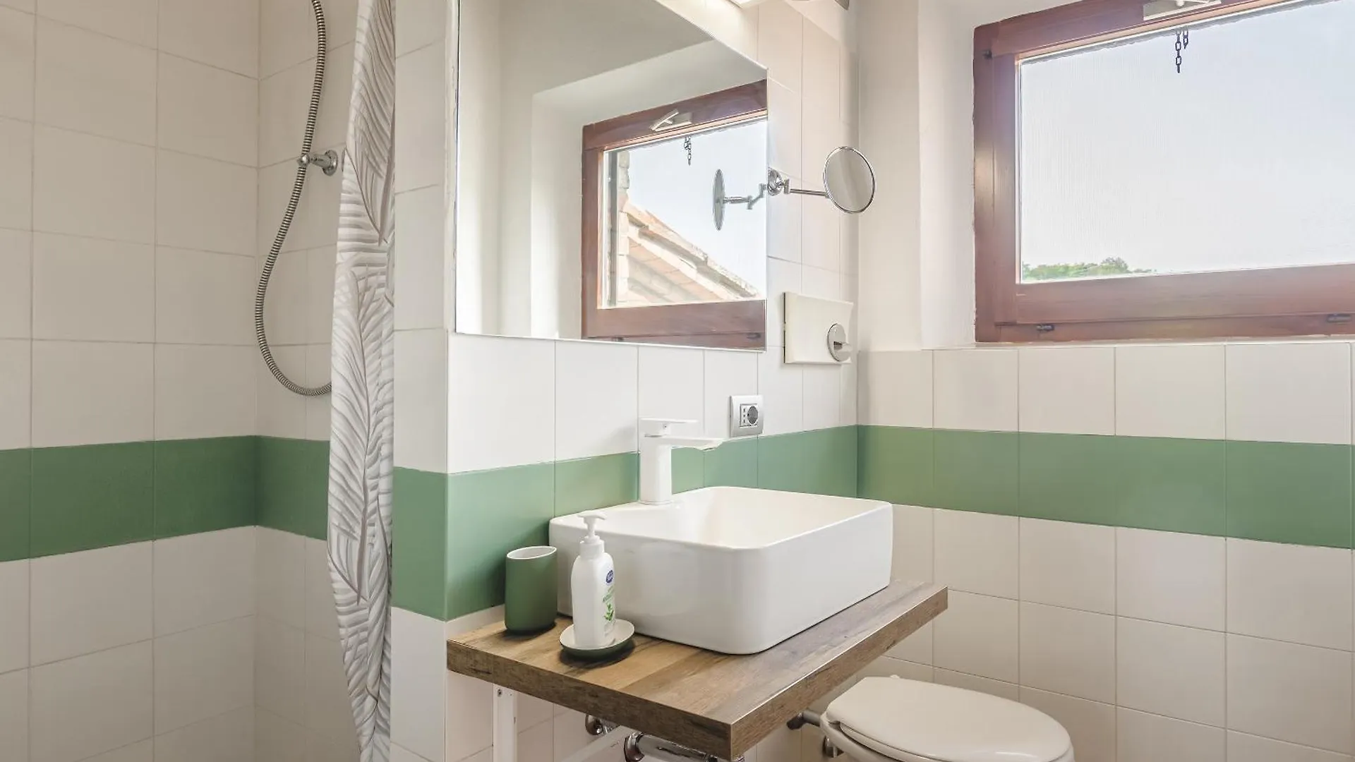 Podere Mencoini, Stylish Villa With Private Pool And Olive Garden Scrofiano 0*,  Italy